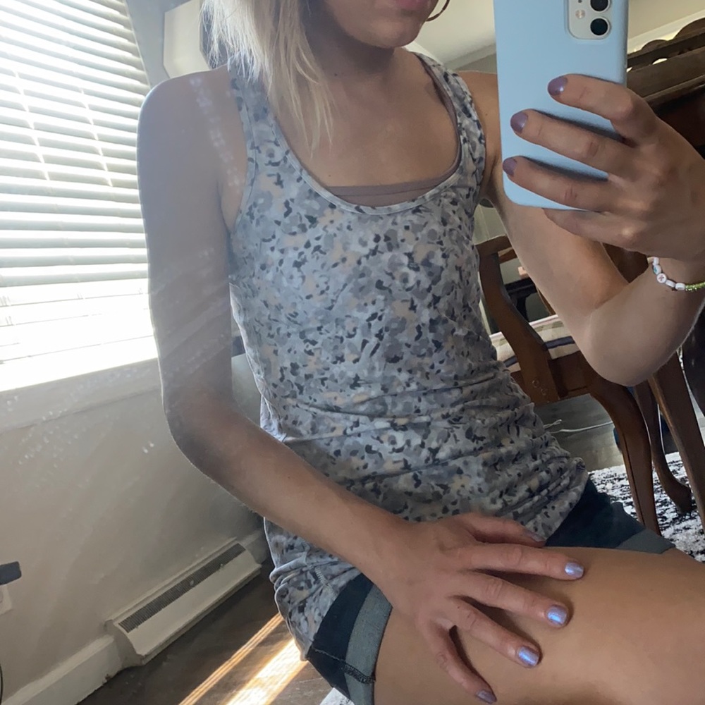 💧Lululemon Racerback Tank💧